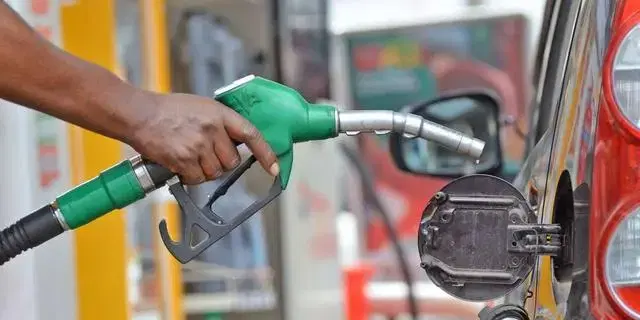 Petrol to cost more as depot owners raise price to N950/litre